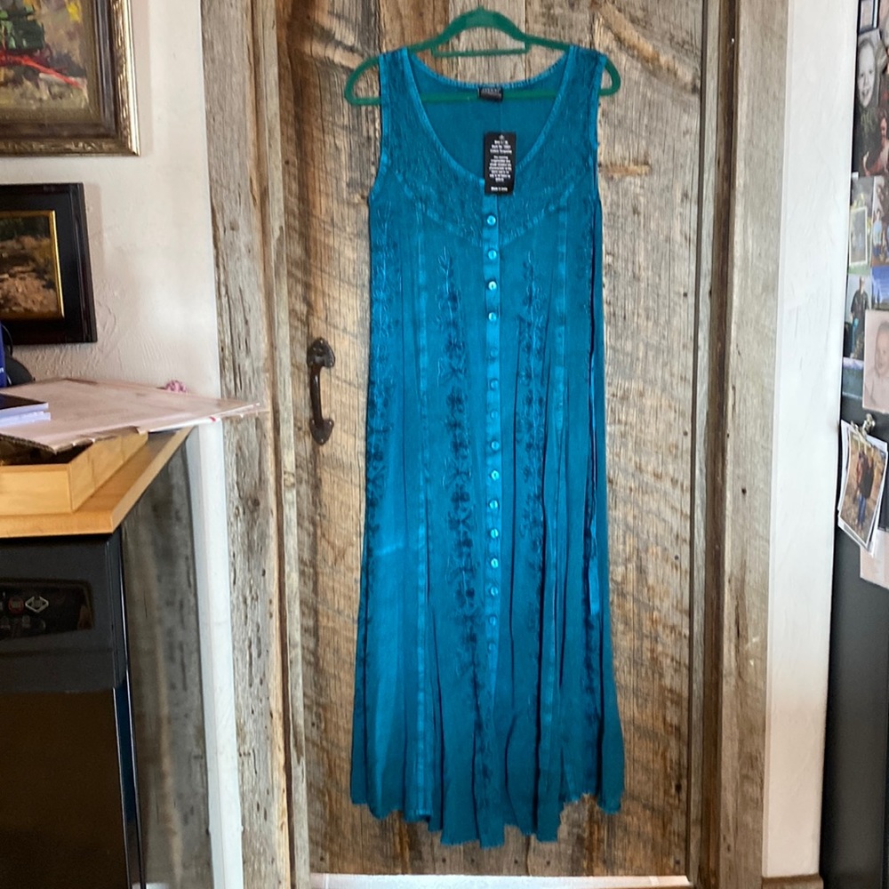 Women’s Large/Extra Large Rayon sleeveless sun boho beach long swirl dress